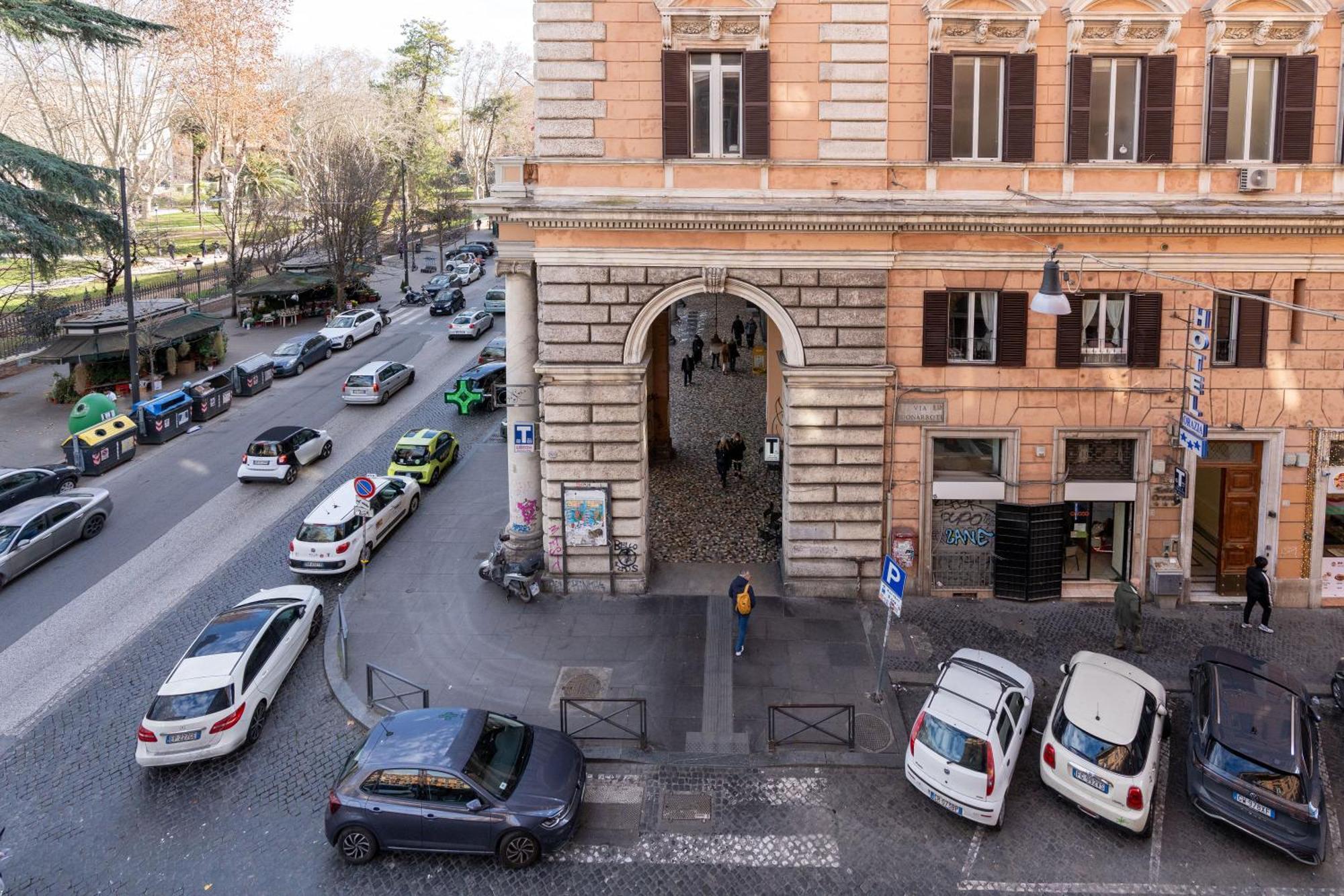 Alojamento de Acomodação e Pequeno-almoço Drago D'oro - Accross From Metro Vittorio Emanuele Roma